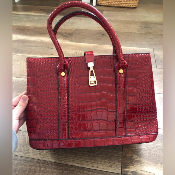 Red Retro Messenger Lock Bag Fashion Shoulder Handbag - Picture 2 of 6